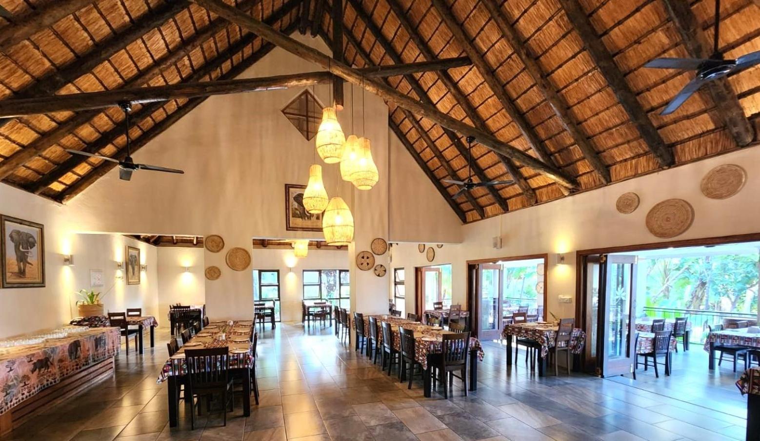 Hotel Umbhaba Eco