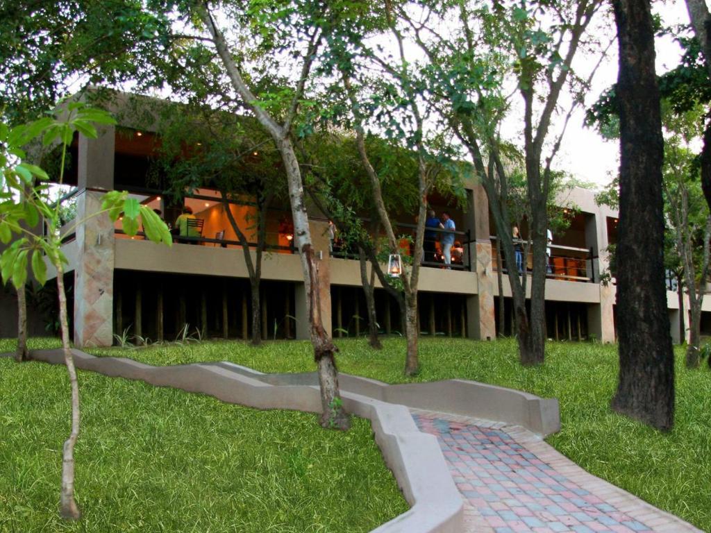 Hotel Umbhaba Eco 4*